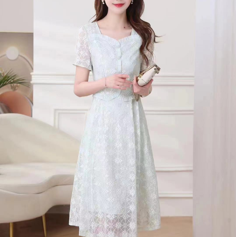 A31#绿【木兮兮专属】2024年夏季新款洋气时尚修身显瘦减龄连衣裙女