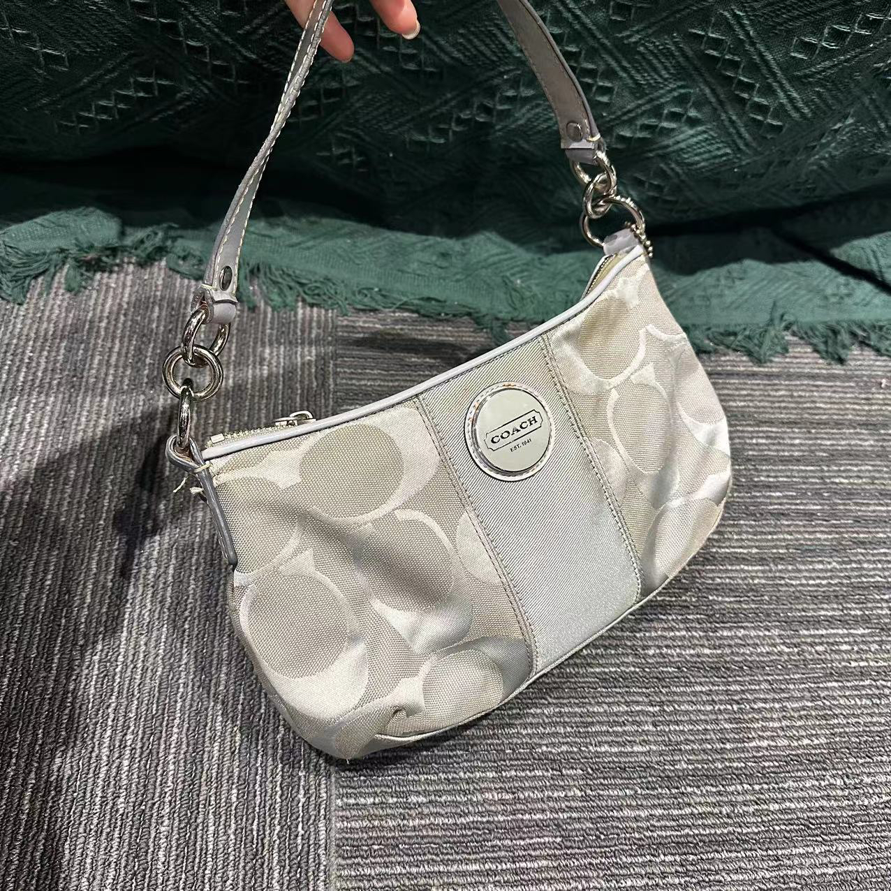 95新 COACH/蔻驰 聪聪/蔻驰腋下包