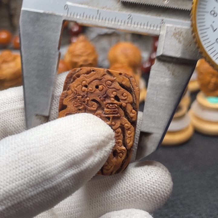 橄榄核核雕宁静致远