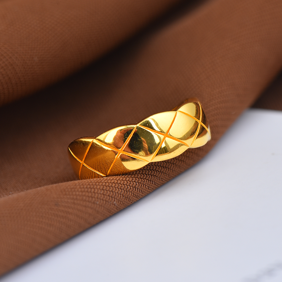 足银戒指 【蜜夫人】足银戒指 金色菱格宽版时尚开口戒指