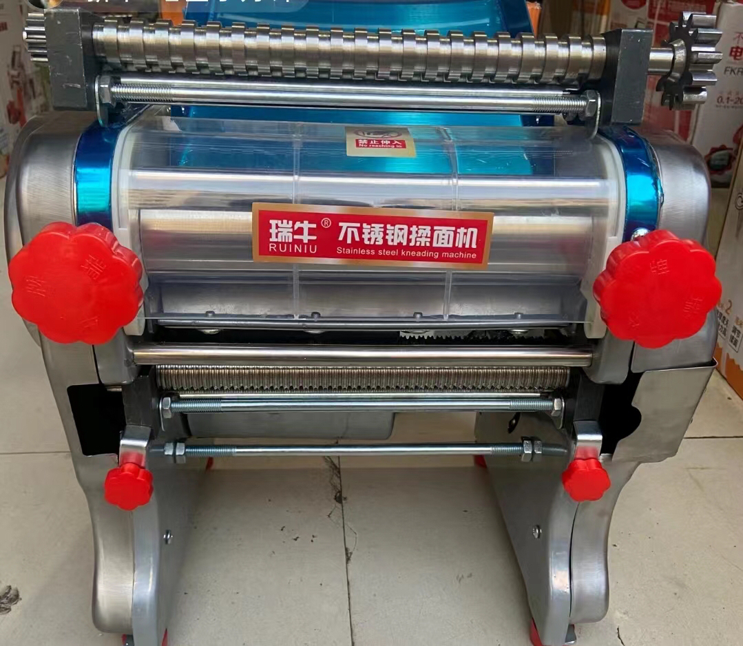 瑞牛不锈钢揉压一体机饺子皮机大型750瓦纯铜线两把独立刀