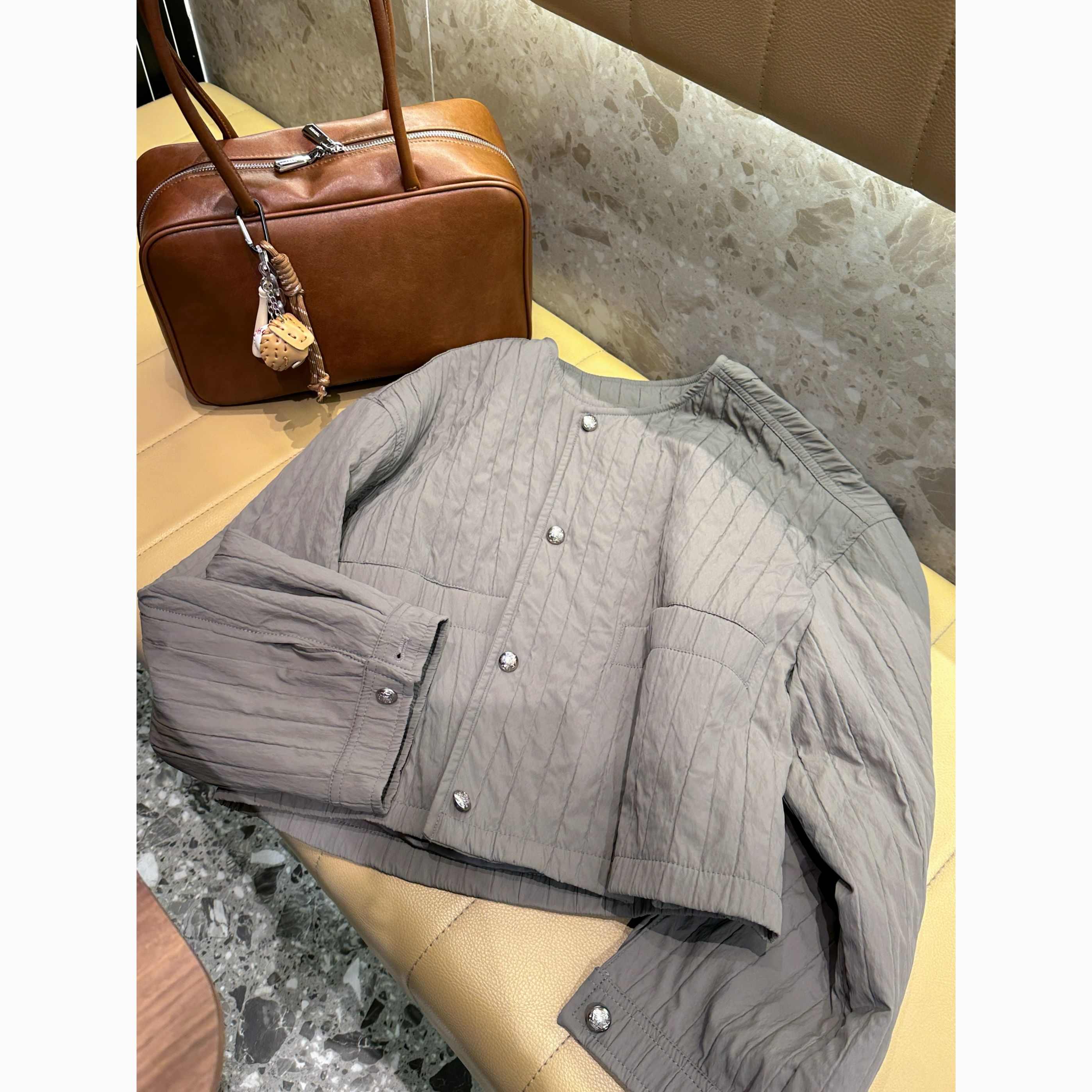 【歡囍】早秋新款韩系竖条百搭短款排扣圆领小外套女