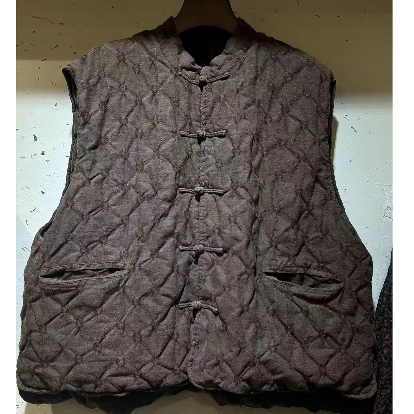 小红分享-衣路-冬款立领盘扣宽松棉马甲37995