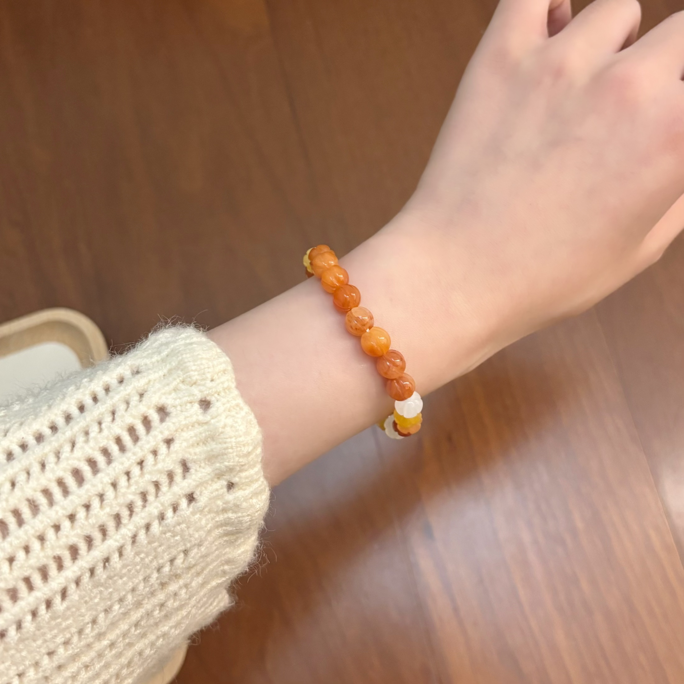 天然金丝玉莲花小南瓜造型手串约8mm