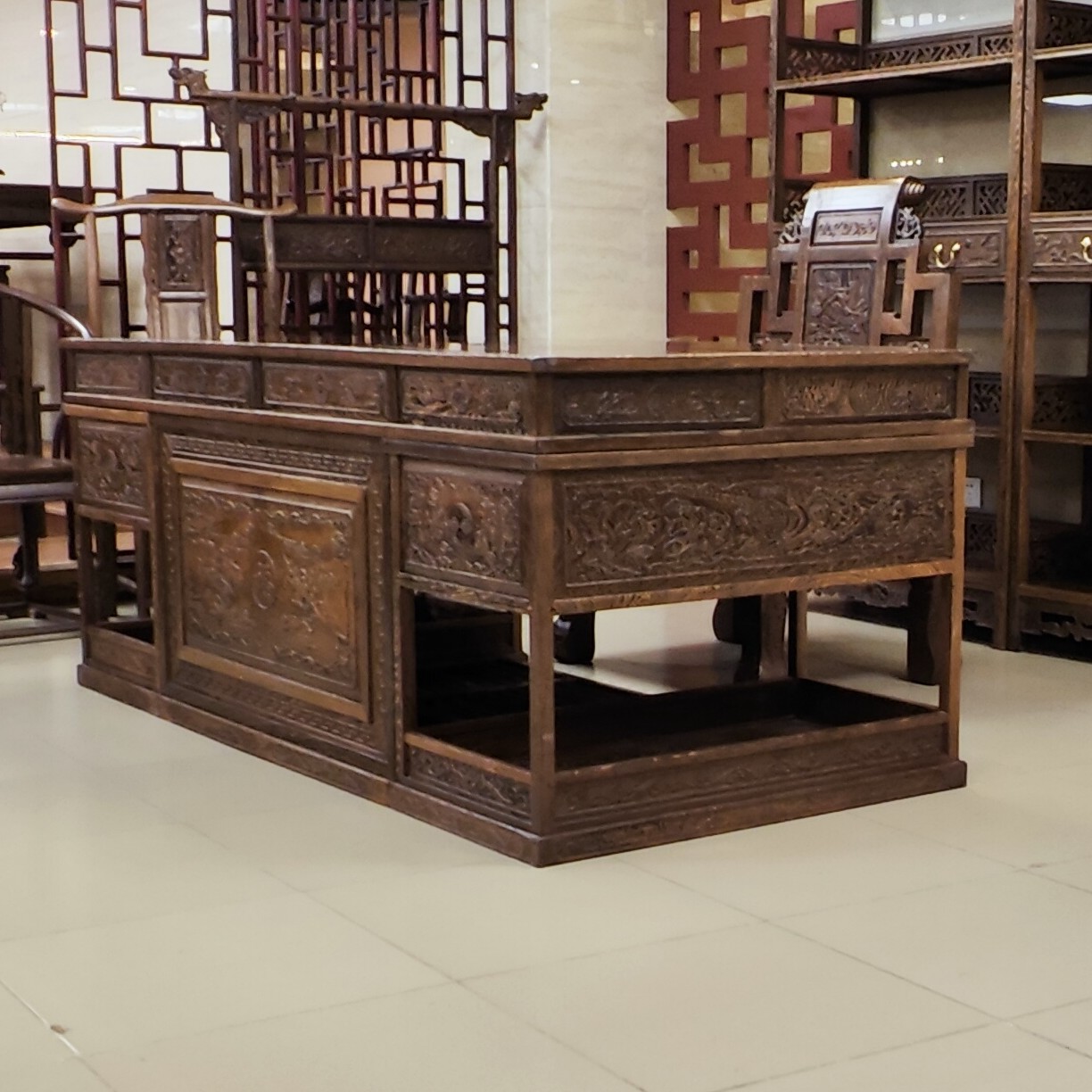 【品木轩】直角雕花多抽办公桌古典书房书法桌大尺寸原木大件