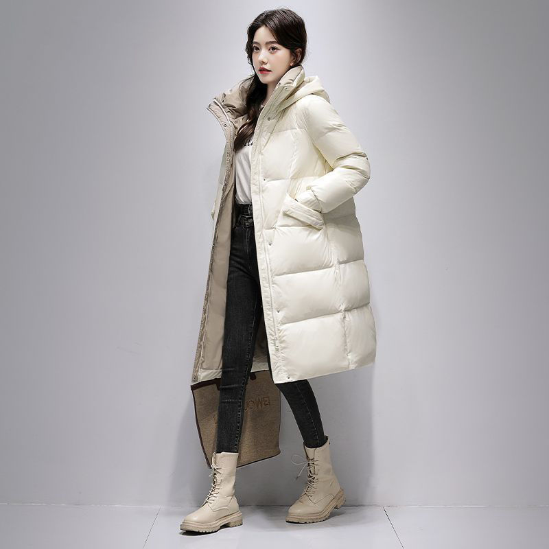 雪中飞2023新款冬季中长款过膝羽绒服女连帽宽松大码小个子保暖休