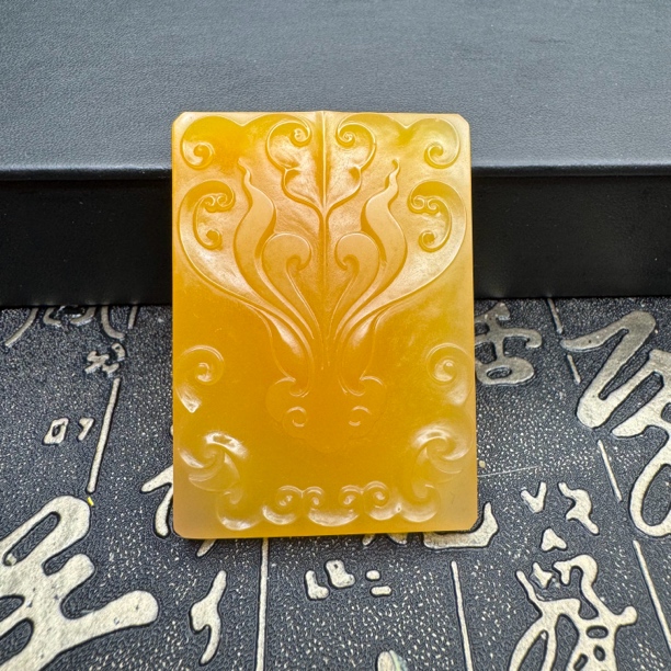 黄蜡石兽面仿古挂件项链吊坠挂坠平安无事精雕鸡油黄巧雕俏色