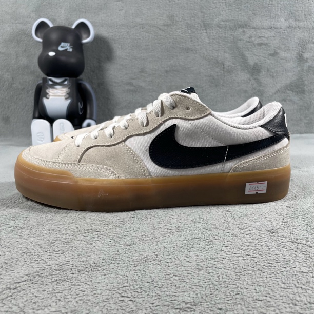 二手42.5码  Nike SB Zoom Pogo 休闲鞋 白 无盒 公价659