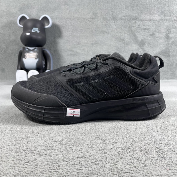 二手40.5码 adidas Duramo Protect  跑鞋 黑 头划痕 无盒公价319