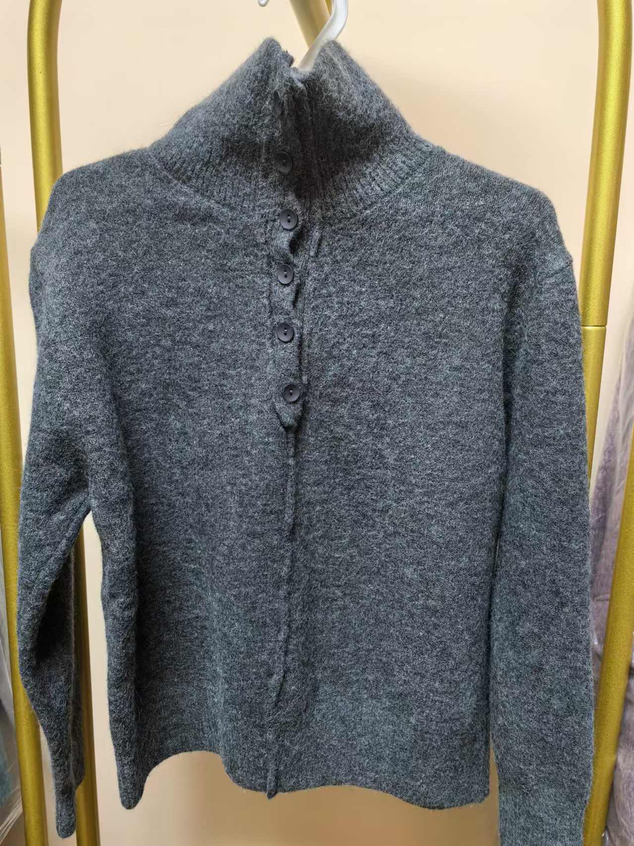 韩系秋冬新款保暖大码套头针织毛衣女小众百搭半开衫上衣潮流