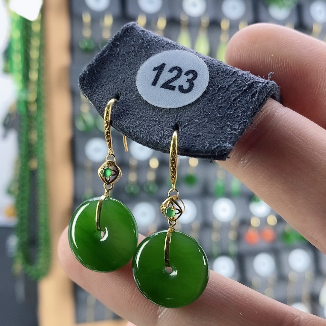 和田玉耳饰18K金镶嵌