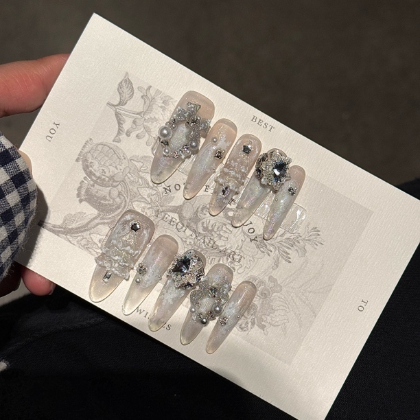 Yeeqi | 初雪 极光 雪花施华洛 手工穿戴甲定制