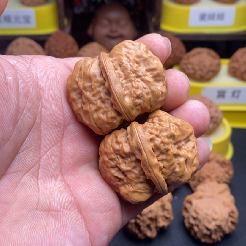 【闪购商品】文玩核桃吊坠刘*瑜