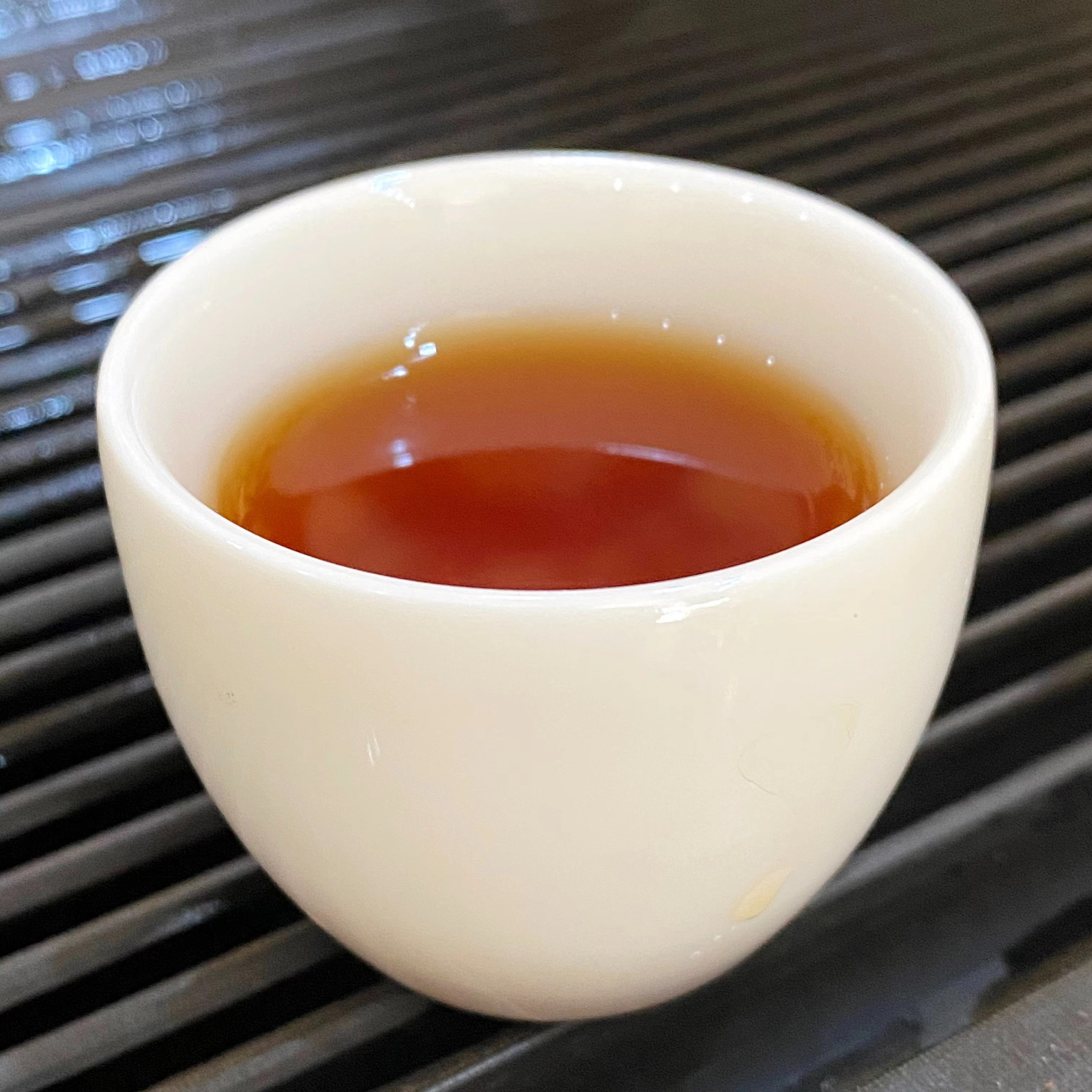 2011年春海~班章宫廷~云南大叶种晒青毛茶普洱茶熟茶380g一饼