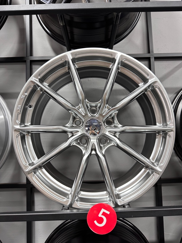 全新旋压轮毂HRE p10 改装款式18寸