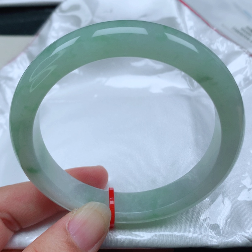 【闪购商品】翡翠手镯未镶嵌冰**君