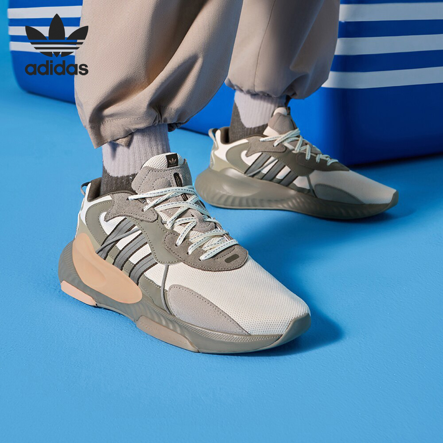 Adidas/阿迪达斯官方正品HI-TAIL情侣款透气低帮运动休闲鞋ID1126