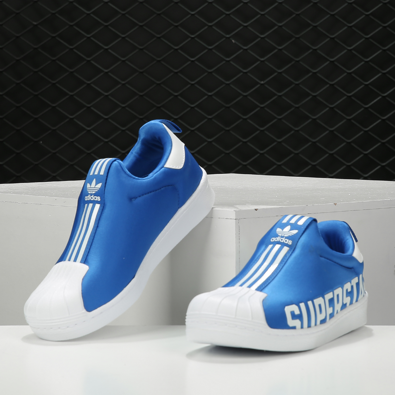 Adidas/阿迪达斯SUPERSTAR 360（GS）女子儿童贝壳头运动鞋EG3404