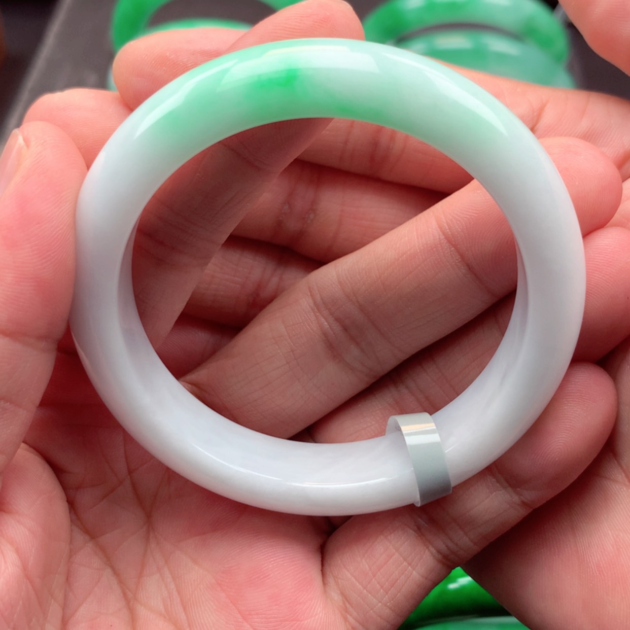 【闪购商品】翡翠手镯未镶嵌