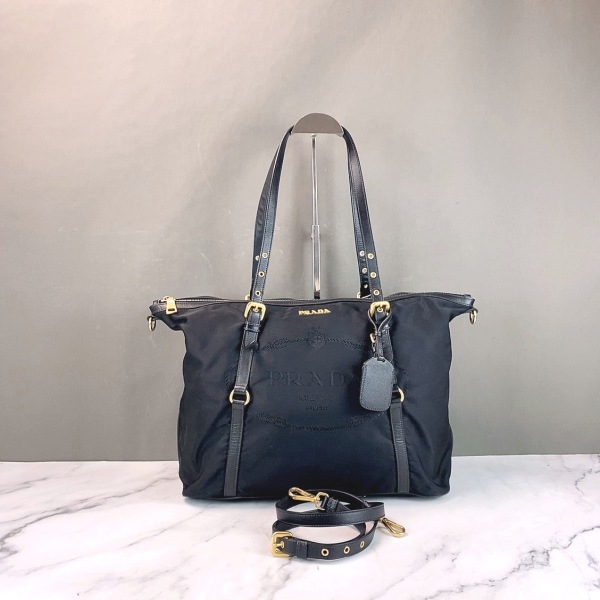 妃鱼/95新/普拉达/Prada/单肩包/市场价28800