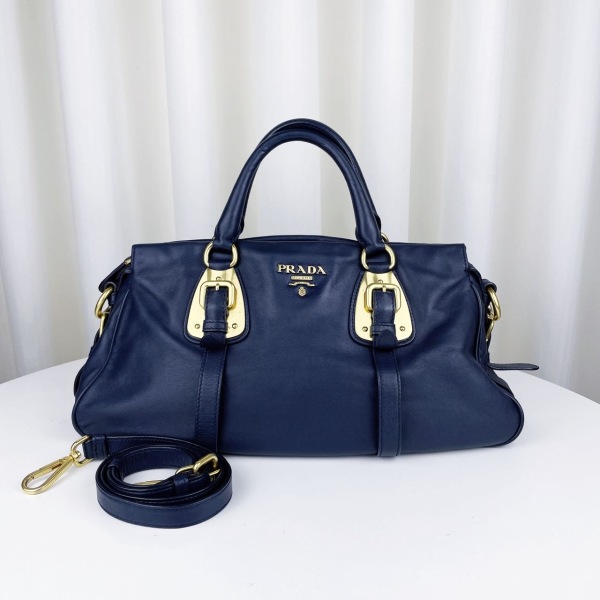 妃鱼/95新/普拉达/Prada/手提包/市场价99999