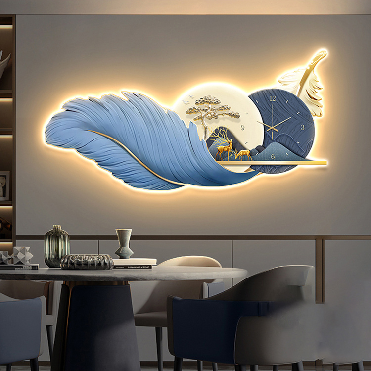 羽毛餐厅装饰画钟表轻奢高档鹿饭厅挂画发光新中式山水时钟壁灯画