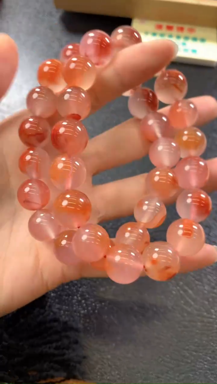 【闪购商品】南红玛瑙手串未镶嵌多样性随机发一个