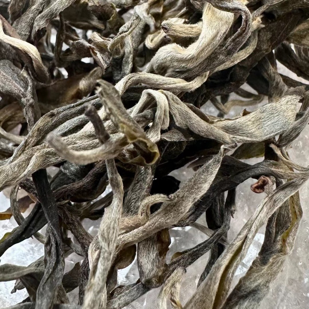 2024年 云南普洱茶生茶【老曼峨甜茶】散茶