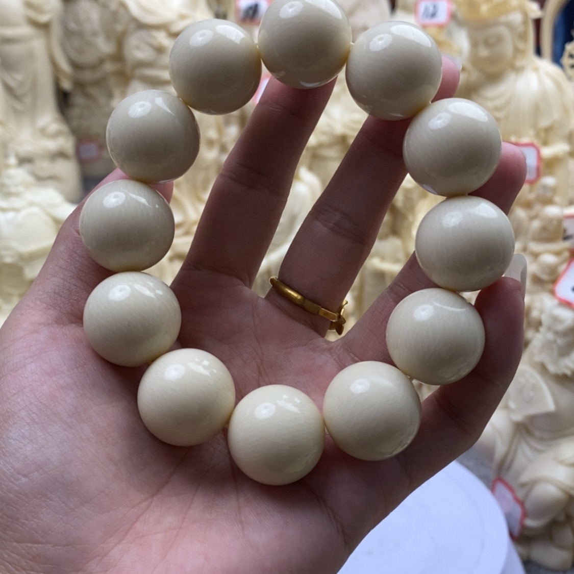 【闪购商品】红贵宝以****鑫猛犸手串2.0