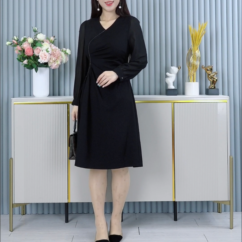 早秋长袖收腰高级连衣裙 LL229296