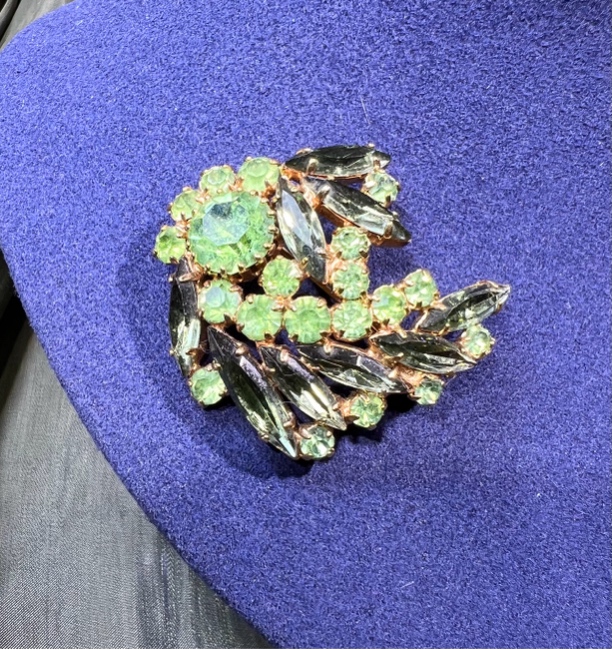 合金亚克力胸针 vintage金色重工时尚黄色精美中古百搭孤品胸针