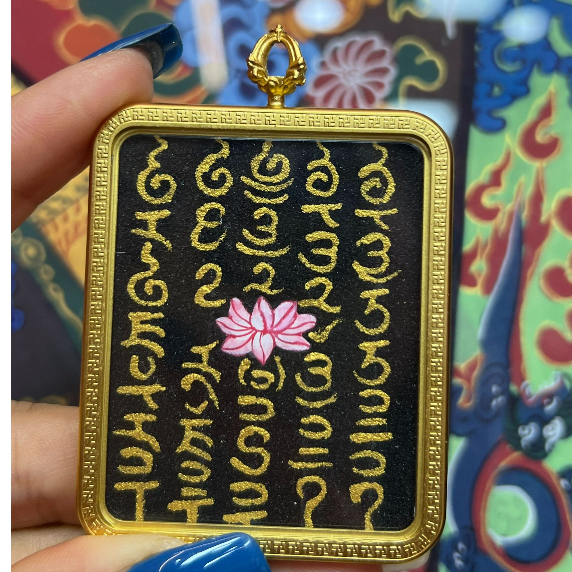 手绘唐卡五条莲花粗矿沙打底