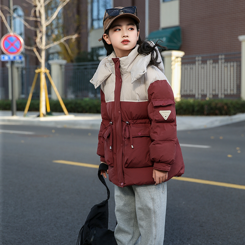 女童加厚冬季2023年新款洋气冬装儿童时尚款服女孩拼接时尚羽绒服