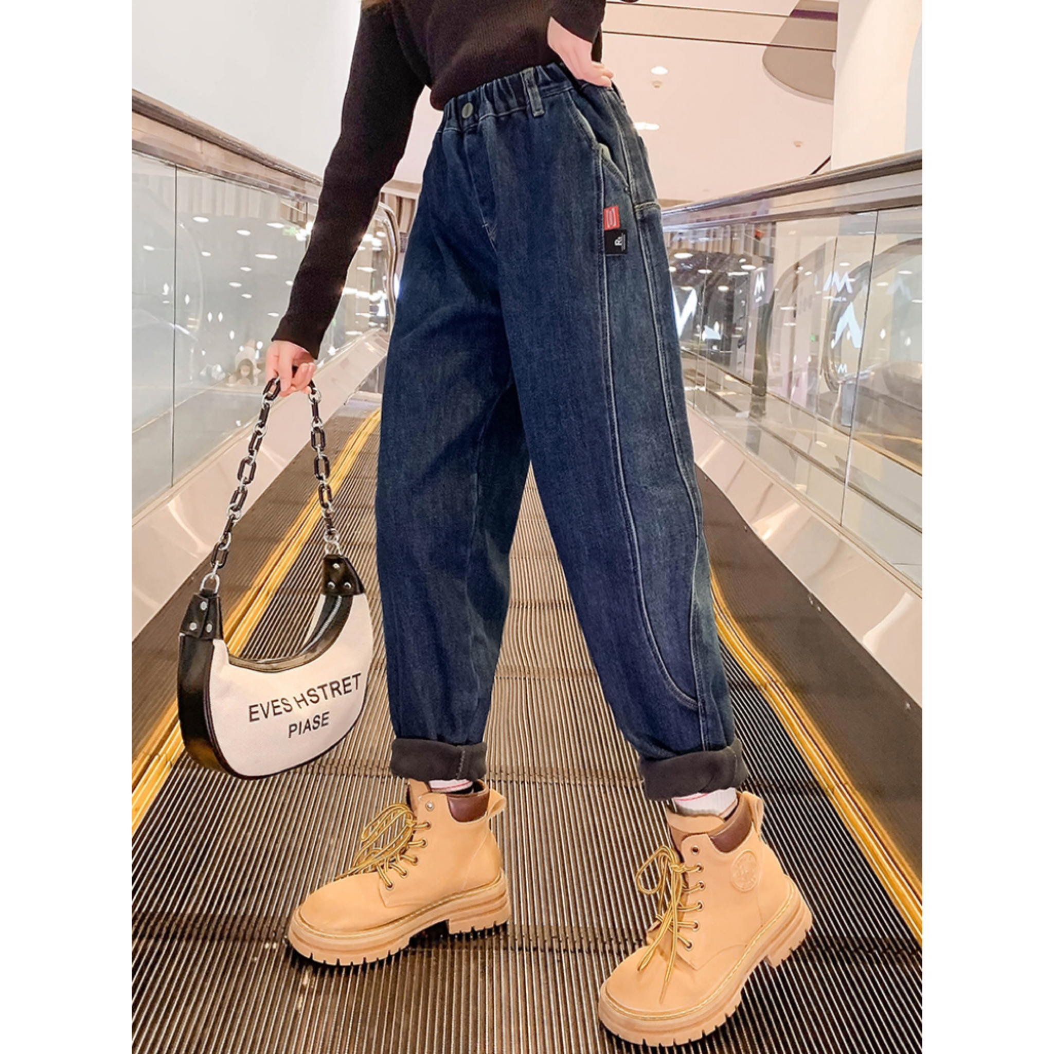 女童秋冬裤子2023新款儿童加绒加厚牛仔裤冬装中大童一体绒休闲裤