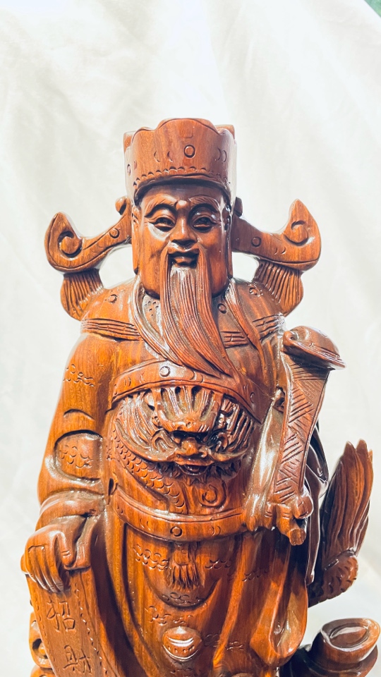 绿檀财神爷雕刻摆件