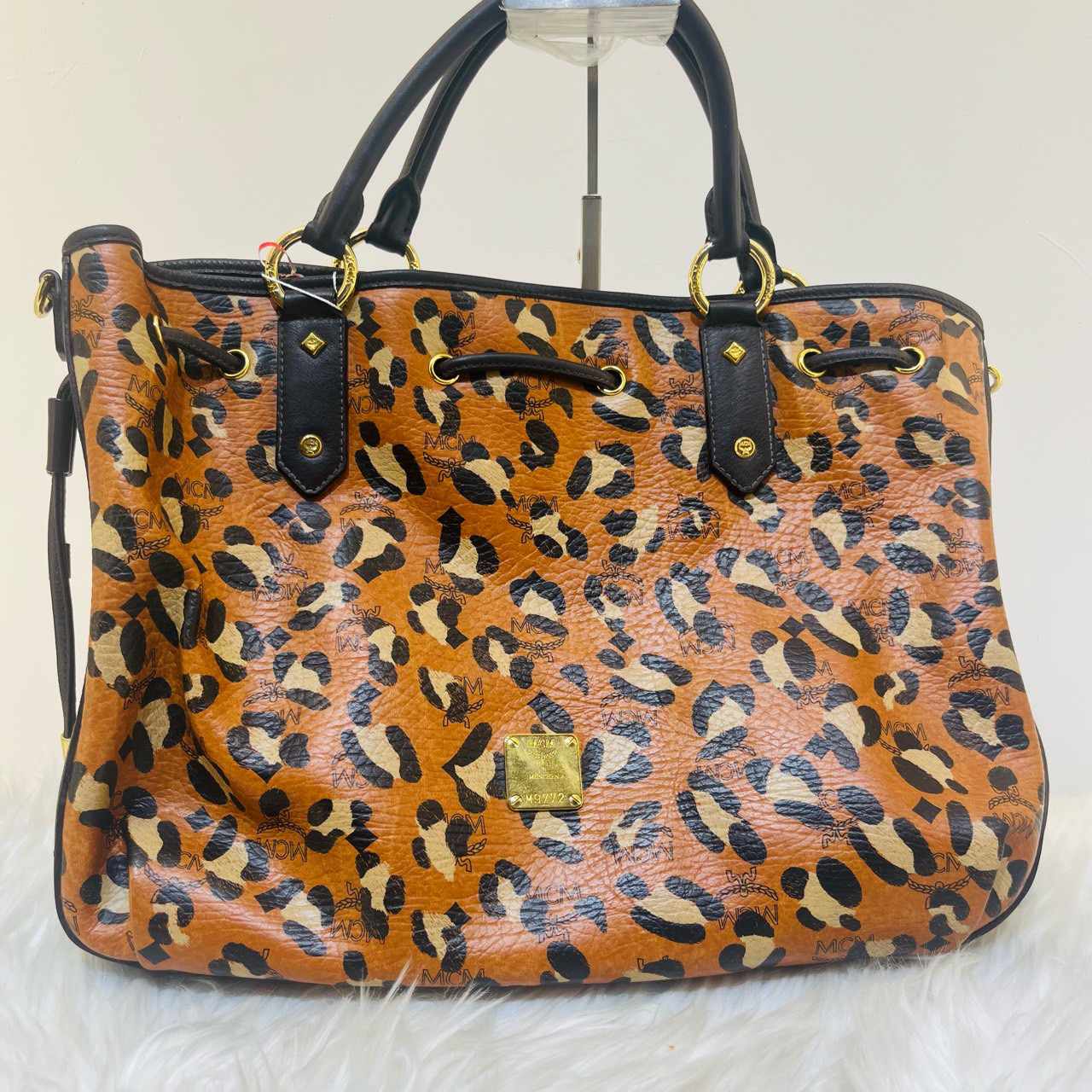95新 MCM Mcm 豹纹水桶包b871
