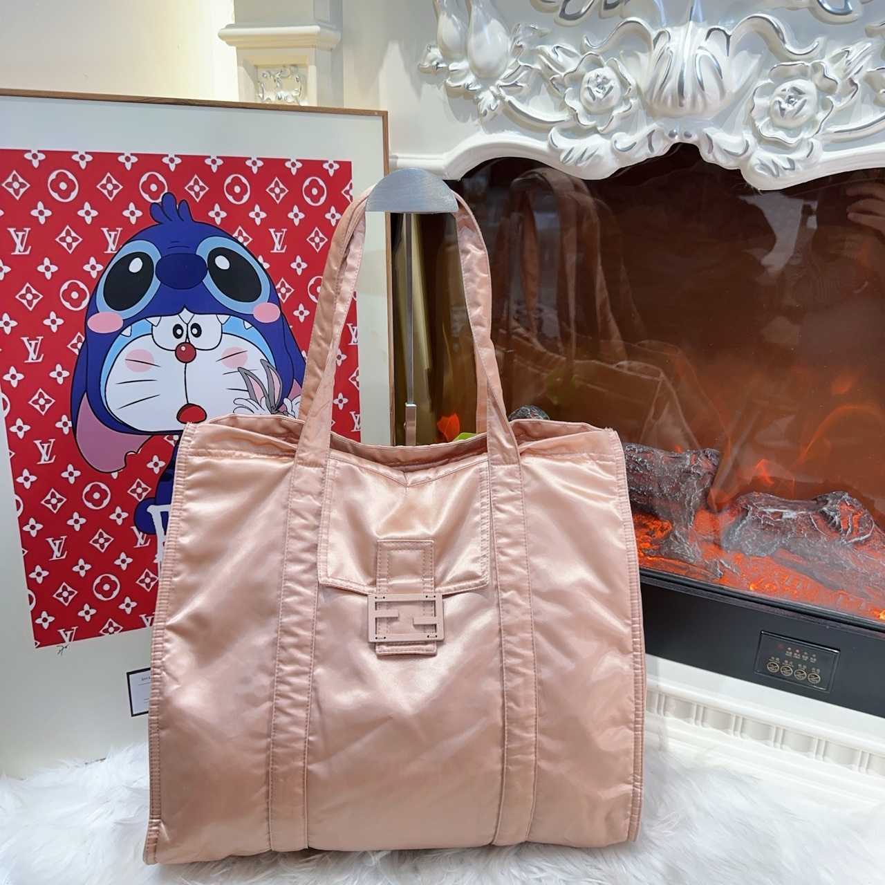 95新 FENDI/芬迪 芬迪fendi23早春秀款单肩包 a5264
