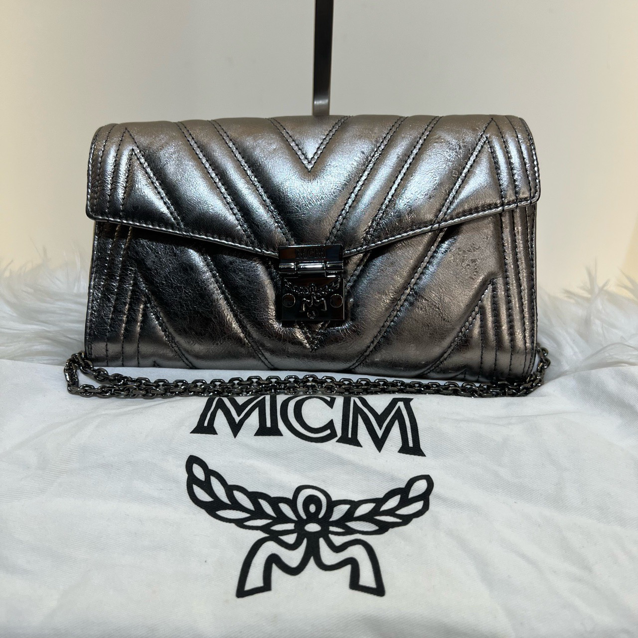 95新 MCM mcm横版泡芙斜挎包b1169