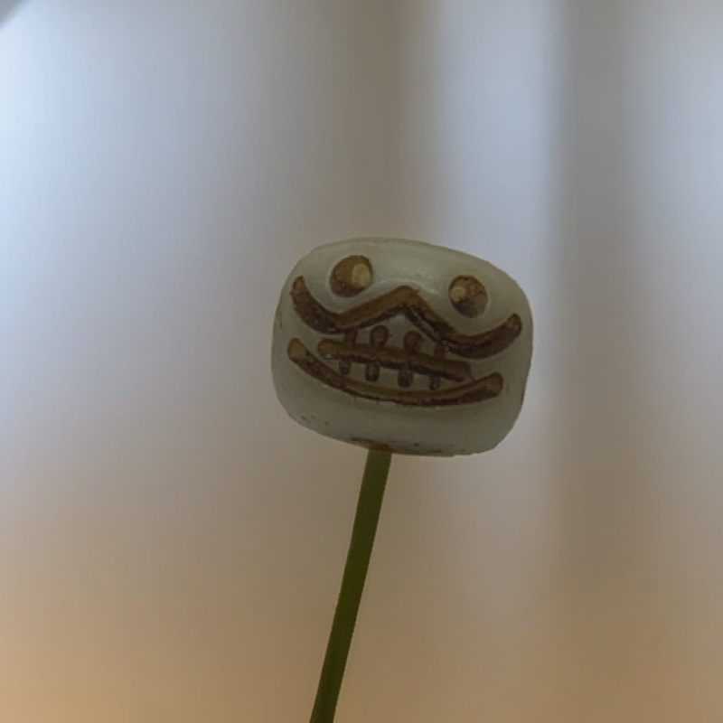 牛骨精美雕刻小呆呆文玩配饰