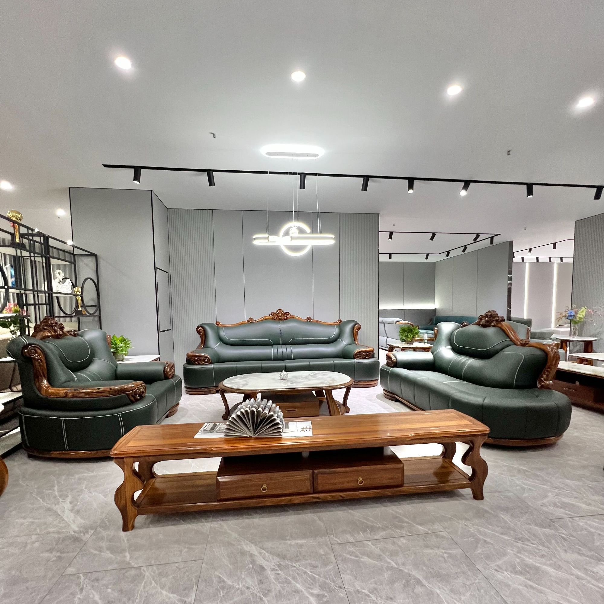 豪宅现代简约新中式乌别墅金木头层牛皮组合沙发客厅