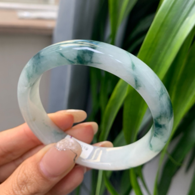 天然缅甸翡翠手镯