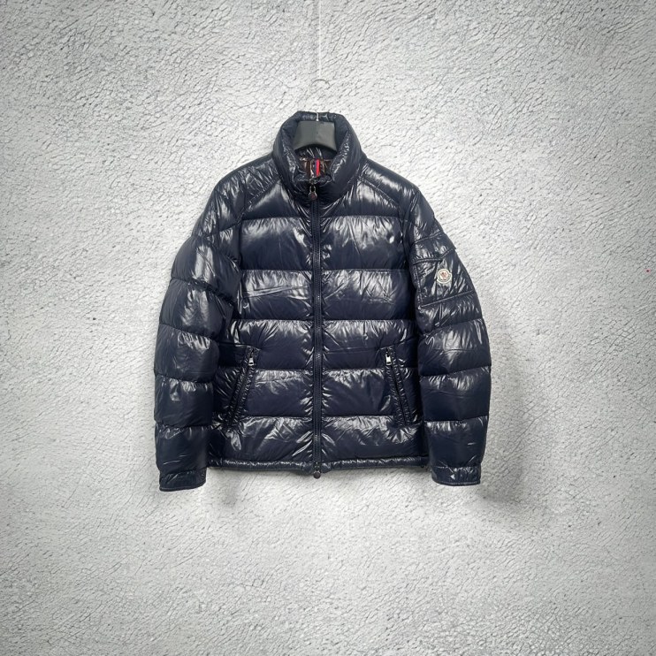 99 Moncler 蒙口/盟可睐 藏蓝色Maya羽绒服 咖啡棕黑色内衬/4码