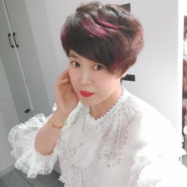 真人发丝手工钩织假发