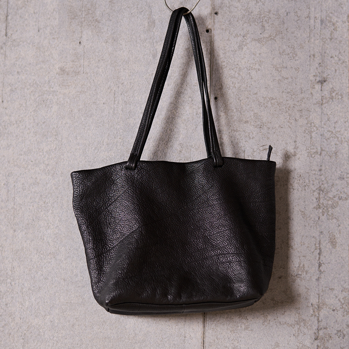 高端体验【黑天鹅】单肩包秋冬小众通勤软皮托特包女 0173 