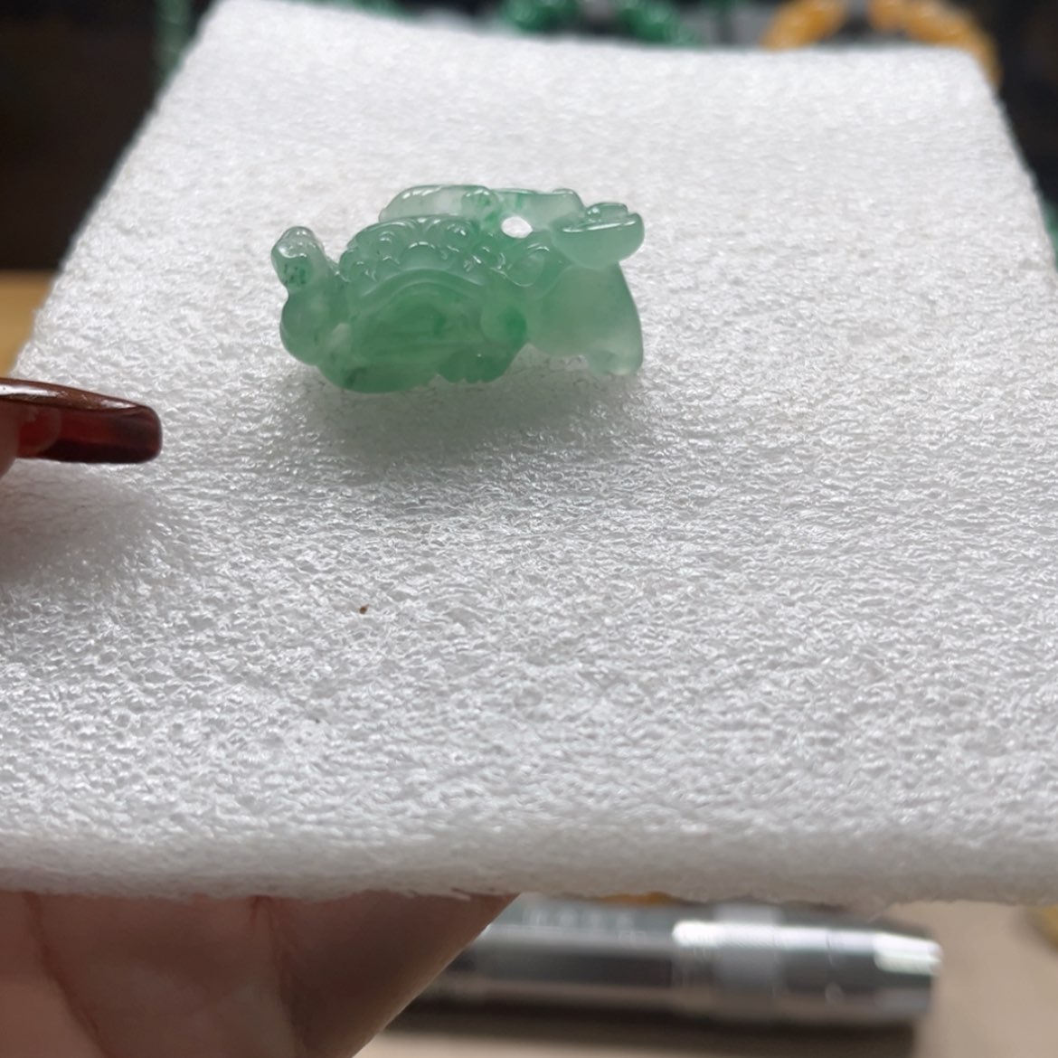 【闪购商品】石英质玉手镯未镶嵌张*豆，