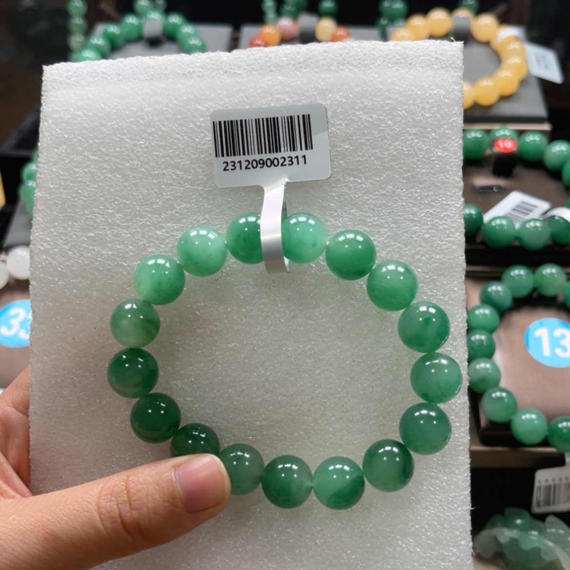 【闪购商品】石英质玉手镯未镶嵌小唐12.5微瑕