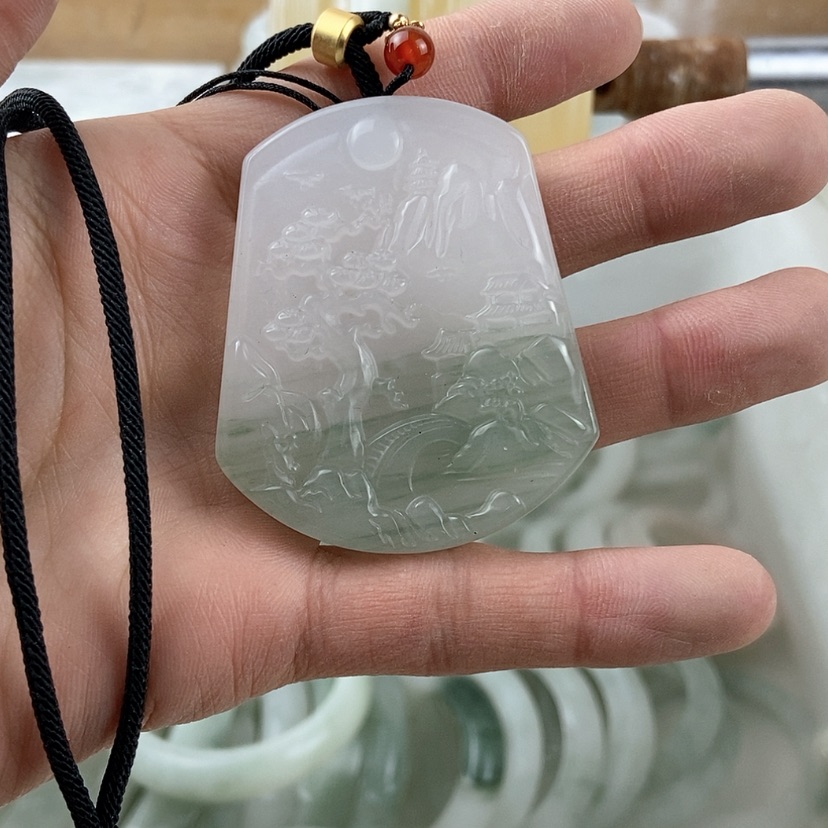 【闪购商品】石英质玉颈饰未镶嵌赫*