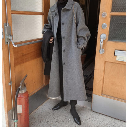 XG秋冬新款韩版宽松赫本风色系带呢子大衣女长款厚毛呢外套