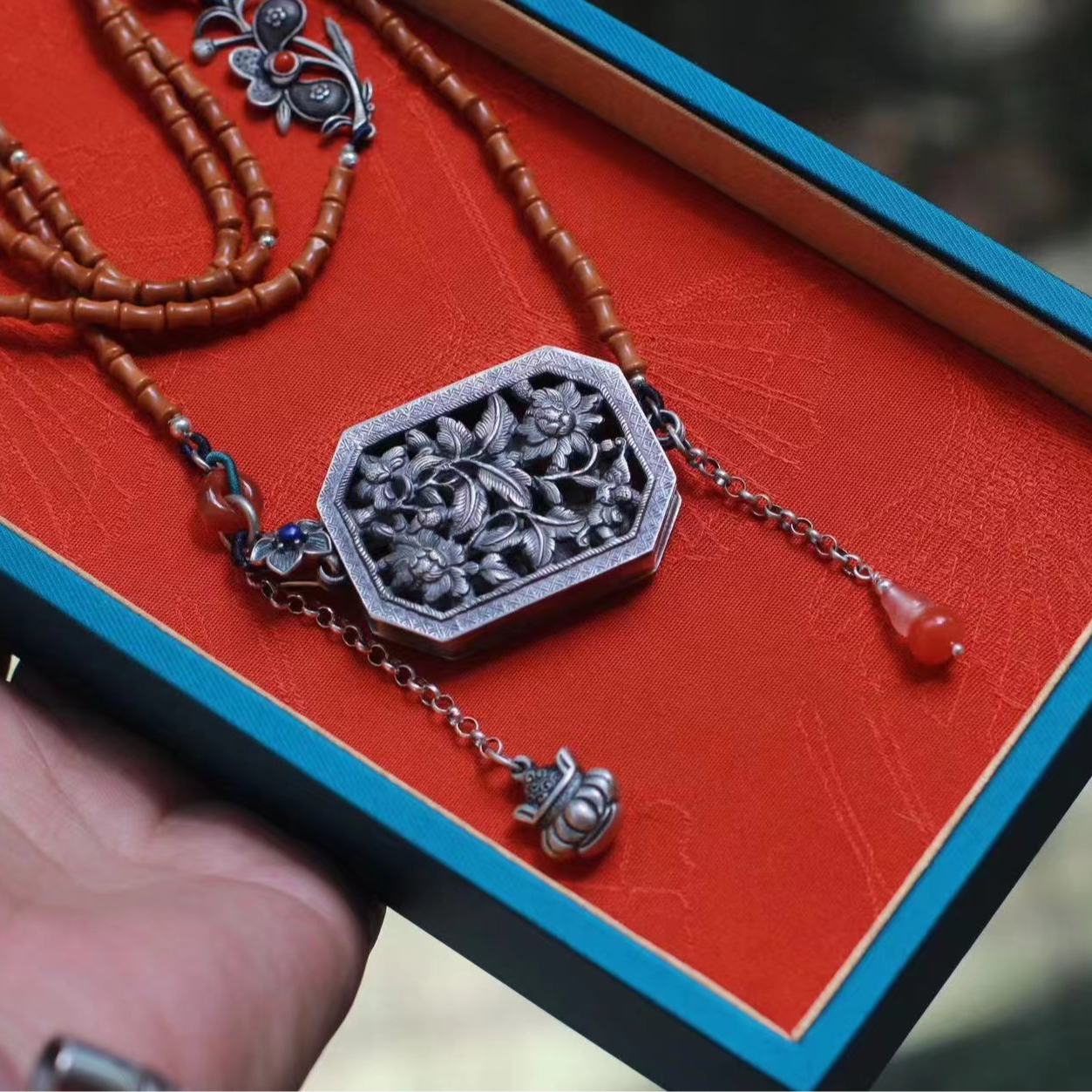 925银木质银制品 西子分享 0228手工定制版 时尚装搭【斜跨链】 