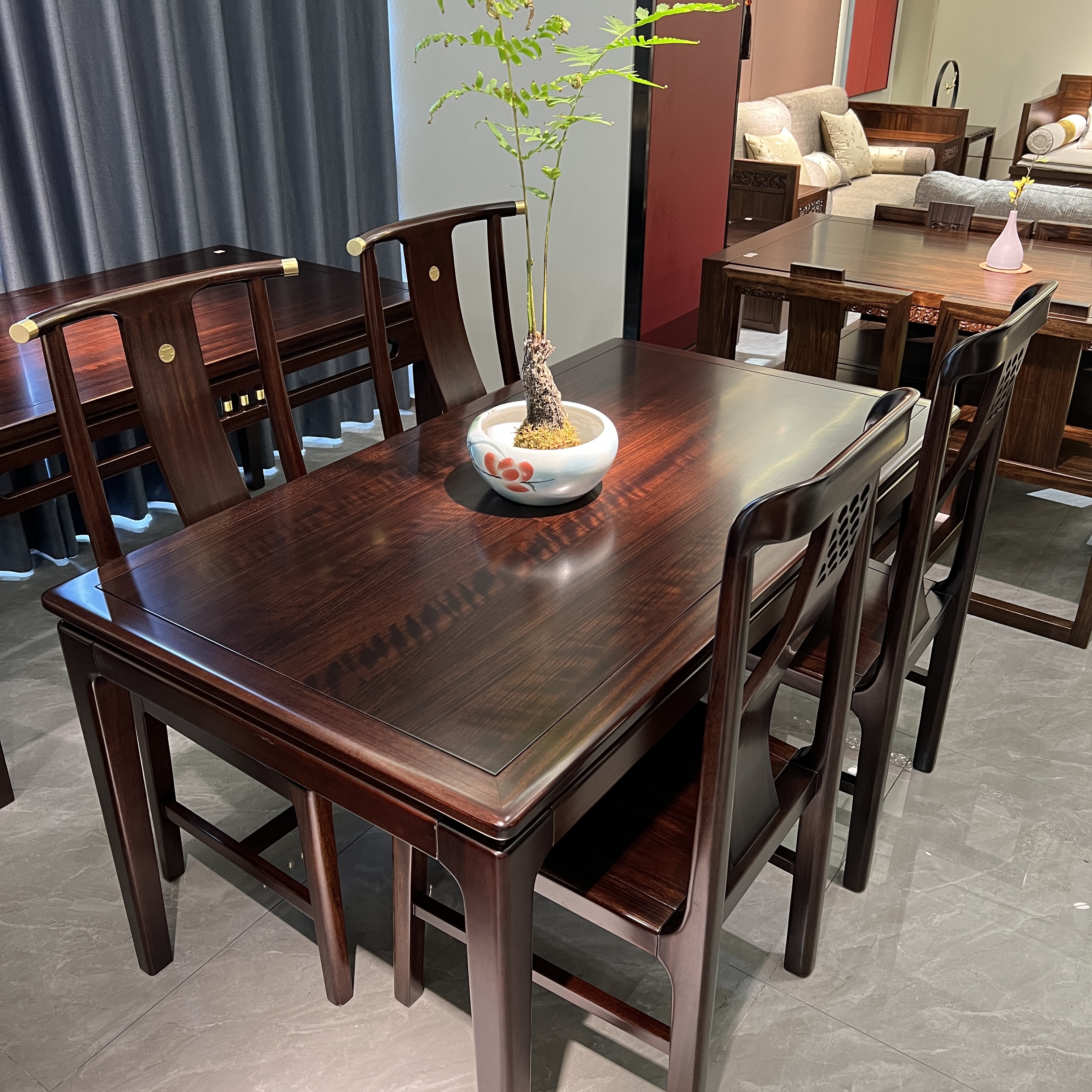 新中式黑檀餐桌餐厅家具轻奢餐台饭桌大圆桌餐桌椅别墅家用长方形